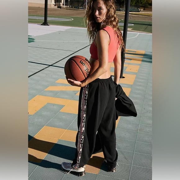 NWT FP MOVEMENT NO SWEAT TRACK PANTS Rt $118 - Picture 3 of 5